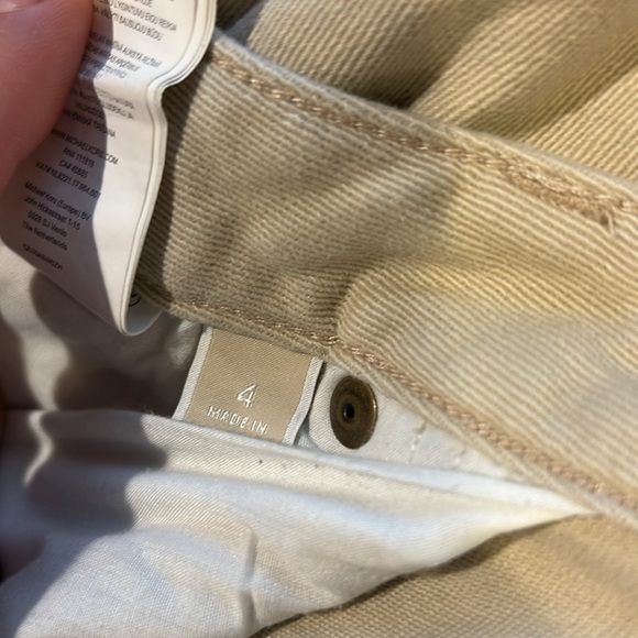 Michael Kors women’s short bundle - Picture 6 of 9